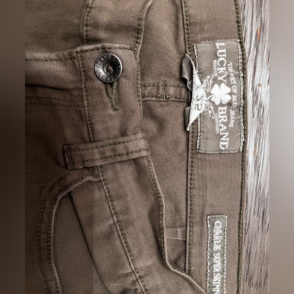 Lucky Brand - Picture 5 of 6